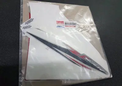 SERIE ADESIVI EMBLEMI YAMAHA AEROX 3C6F17AA9000 - Annuncio 7620202