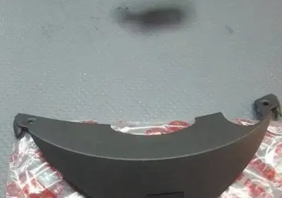 CHIUSURA SUPER. COFANO GRIGIA SPORTCITY 125 200 Aprilia - Annuncio 7623389