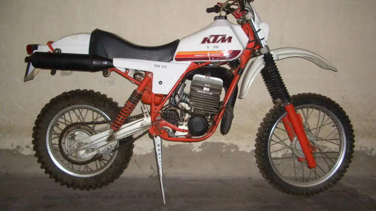 KTM   (2)