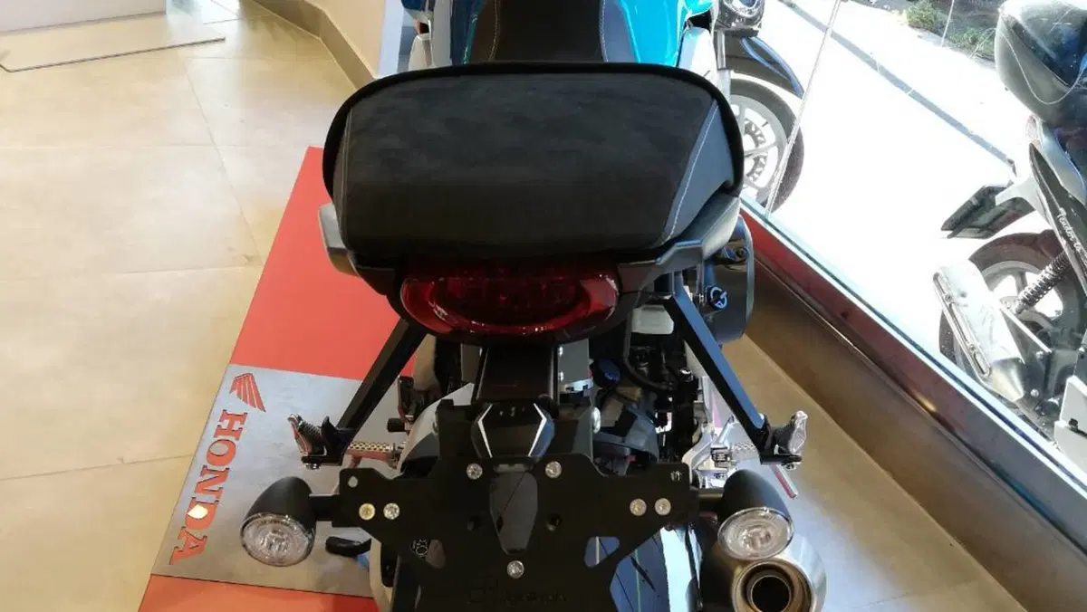 Honda CB 1000 R + Neo Sport Cafè (2019 - 20)  (4)