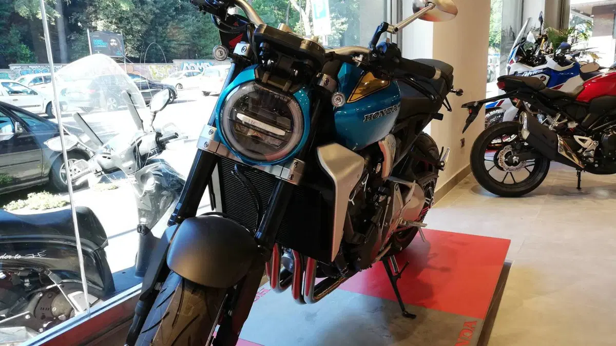 Honda CB 1000 R + Neo Sport Cafè (2019 - 20)  (2)