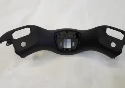 COPERTURA SUPERIORE MANUBRIO PIAGGIO MP3 - Annuncio 7789686