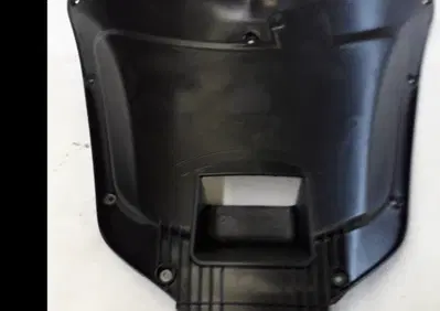 SPORTELLO SCUDO INTERNO PIAGGIO BEVERLY 300-350 - Annuncio 7789689