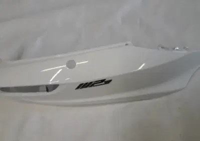 CARENA POSTERIORE PIAGGIO MP3 COLORE BIANCO 544 - Annuncio 7789706