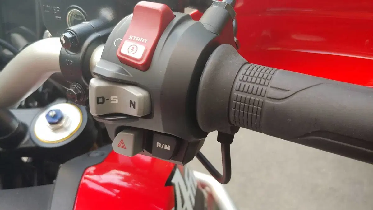 Honda Africa Twin CRF 1000L DCT ABS Travel Edition (2016 - 17)  (13)