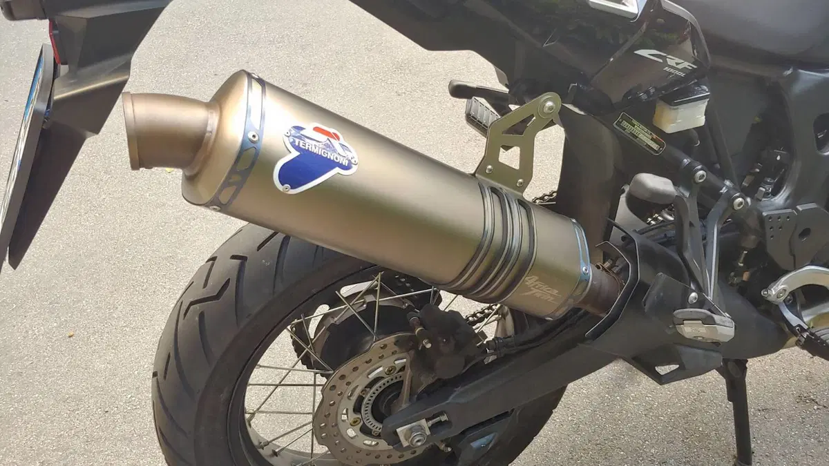 Honda Africa Twin CRF 1000L DCT ABS Travel Edition (2016 - 17)  (9)
