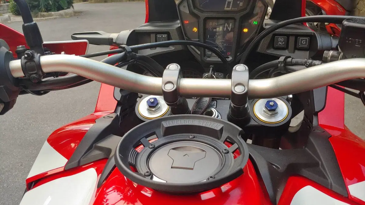 Honda Africa Twin CRF 1000L DCT ABS Travel Edition (2016 - 17)  (15)