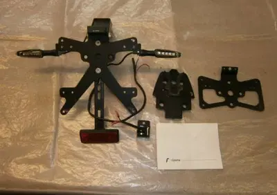 portatarga suzuki - Annuncio 7858610