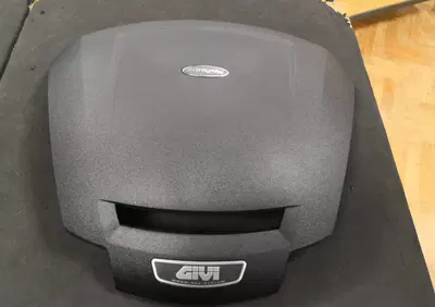 Cover bauletto Givi 47 lt Nero Grezzo - Annuncio 7898755