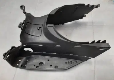 Carena pavimento Yamaha X MAX 250 06/09 - Annuncio 7907380