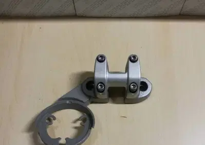 SUPPORTO MANUBRIO Ducati - Annuncio 7911526