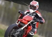 Il trofeo Ducati Hypermotard 796 con l'Italiano Supermoto