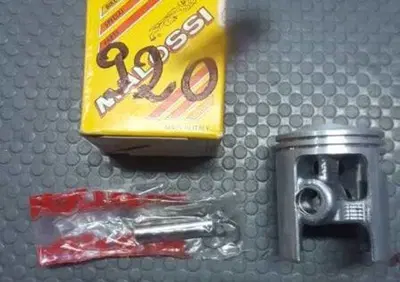 PISTONE DIAM. 43 SPINOTTO 10 PIAGGO CIAO SI Malossi - Annuncio 7957952