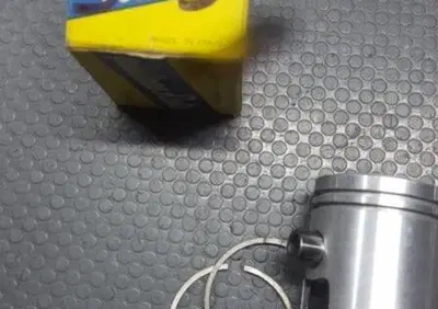PISTONE X DR DIAM. 47,4 PIAGGIO VESPA 50 ROTA PISTONI - Annuncio 7959226