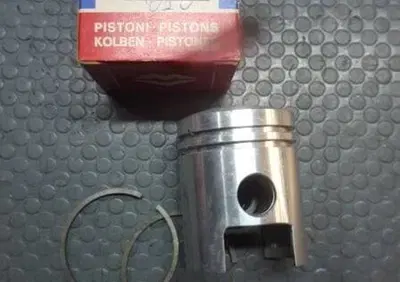 PISTONE DIAM. 39,8 PIAGGIO VESPA 50 ASSO WERKE - Annuncio 7959420