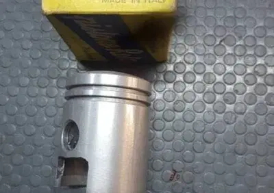 PISTONE NUDO DIAM. 39,4 PIAGGIO VESPA 50 ROTA PISTONI - Annuncio 7959588