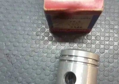 PISTONE VESPA 50 DIAM. 39,2 NUDO ASSO WERKE - Annuncio 7959804