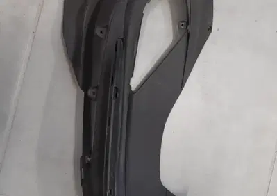 Carena pedana dx Piaggio Beverly 300 - Annuncio 7962422