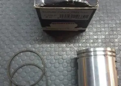 PISTONE BARIKIT DIAM. 42 SUZUKI KATANA 50 CC Styl - Annuncio 7965869