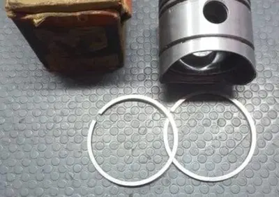 PISTONE DIAM. 60 GILERA TURISMO 150 ASSO WERKE - Annuncio 7971292