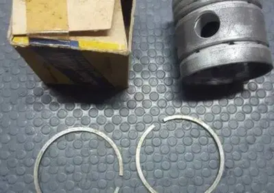 PISTONE DIAM. 52,2 GUZZI 125 4T ROTA PISTONI - Annuncio 7973156