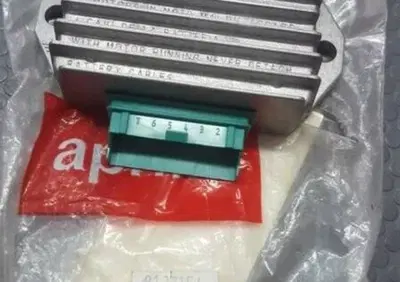 REGOLATORE DI TENSIONE PIAGGIO FREE NRG VESPA Aprilia - Annuncio 7982501