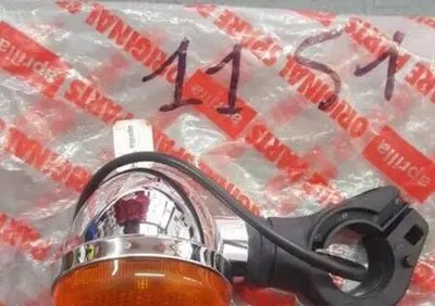 FRECCIA ANT. SX RED ROSE CLASSIC 50 1994 1999 Aprilia - Annuncio 7986289