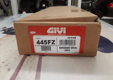 STAFFE BAULETTO PER KAWASAKI ER-6N 2005-2008 Givi - Annuncio 7987610
