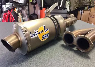 Scarico LeoVince SBK TitanioKAWASAKI ZX10r - Annuncio 8017096