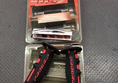 MANOPOLE IN GOMMA SCOOTER RED/BLACK PROGRIP Big Star - Annuncio 8020585