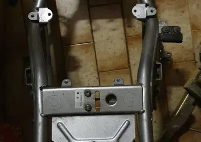 telaio posteriore FZ6 e FZ6 fazer 2004 al 2007 Yamaha - Annuncio 8020875