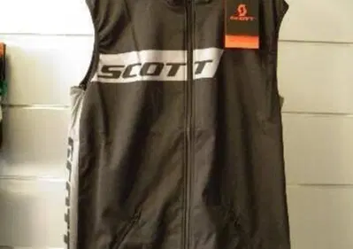 GIACCA SCOTT SENZA MANICHE MOD. VEST ENDURO NERA. - Annuncio 8023870