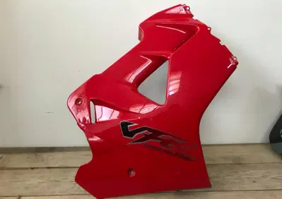 Carena lat dx rossa Honda VFR 800 1998 S.L - Annuncio 8027146
