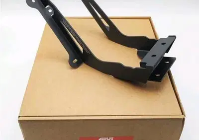 PORTAPACCHI POSTERIORE GIVI SR370M PER BAULETTO - Annuncio 8029225