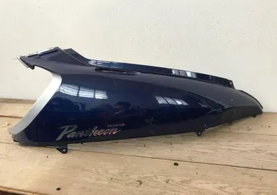 Carena post dx Honda Pantheon 2T S.L - Annuncio 8030576