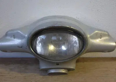 Coperchio est manubrio con fanale Scarabeo 50 SL Aprilia - Annuncio 8030664