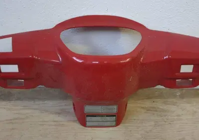 Coperchio int manubrio rosso Kymco Like SL - Annuncio 8030683