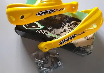 Paramani Oklahoma universali Ufo Plast - Annuncio 8033977