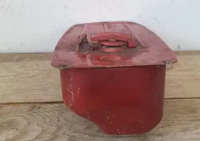 Serbatoio Vespa rosso S.L Piaggio - Annuncio 8034818
