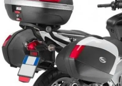 Portapacchi laterale Honda Integra Givi - Annuncio 8035978