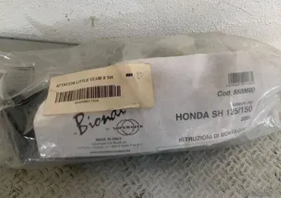 Attacchi parabrezza per HONDA SH 125/150 2009-12 Biondi - Annuncio 8036492