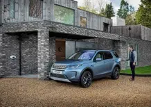 Land Rover, arriva l'ibrido plug-in per Evoque e Discovery Sport