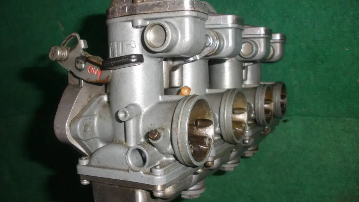 Kawasaki   (3)