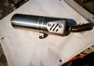 Terminale scarico ORIGINALE BMW F 800 R - Annuncio 8113804