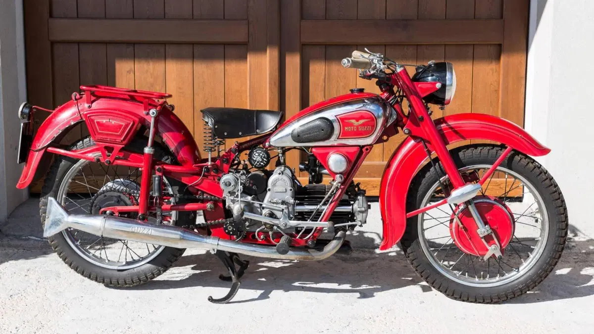 Moto Guzzi   (2)