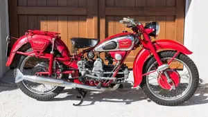 Moto Guzzi   (2)