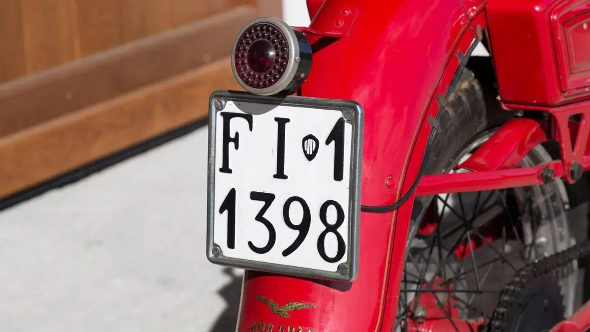Moto Guzzi   (3)