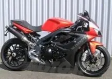 Six Monkeys Triumph Daytona 1050. O è una Speed?