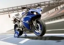 Livrea "Race Blu" per le Yamaha. MotoGP e di serie