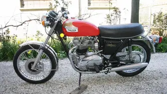 Triumph Bonneville T140V epoca